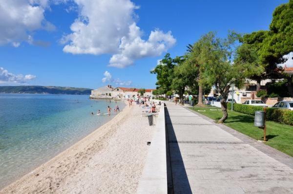 Apartman Luly Apartment Kastela Exterior photo